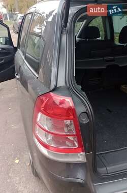 Мінівен Opel Zafira 2010 в Івано-Франківську