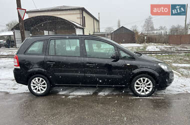 Минивэн Opel Zafira 2009 в Ахтырке