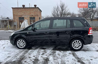 Минивэн Opel Zafira 2009 в Ахтырке