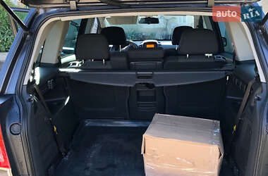 Минивэн Opel Zafira 2011 в 