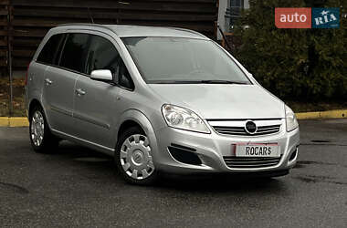 Минивэн Opel Zafira 2008 в 