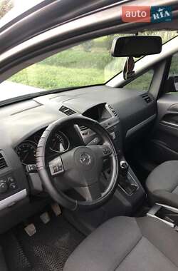 Мінівен Opel Zafira 2007 в Рівному