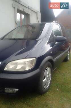 Минивэн Opel Zafira 2002 в Луцке