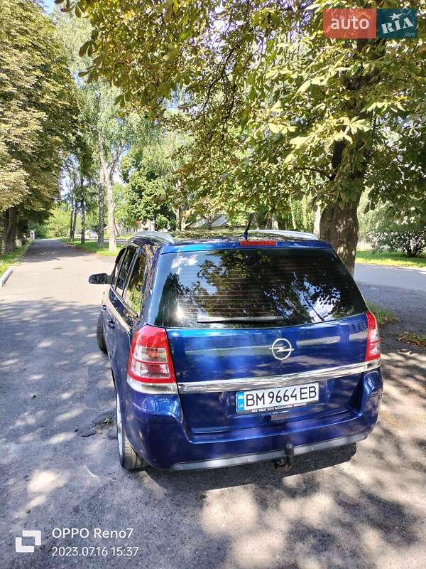 Минивэн Opel Zafira 2009 в Лохвице