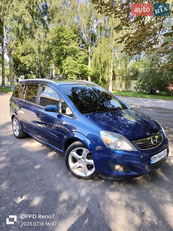 Минивэн Opel Zafira 2009 в Лохвице