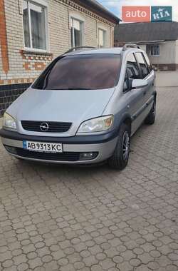 Мінівен Opel Zafira 2002 в Томашполі