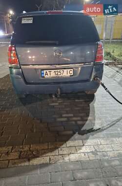 Мінівен Opel Zafira 2007 в Чернівцях