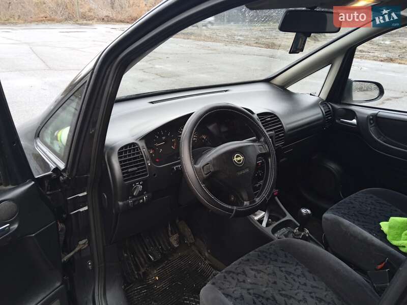 Минивэн Opel Zafira 1999 в Шполе