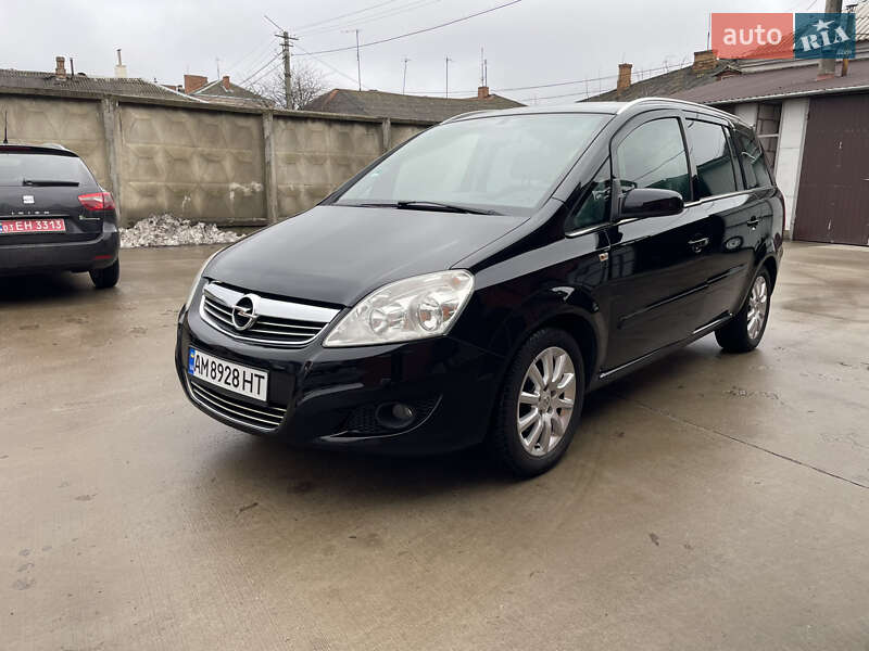 Минивэн Opel Zafira 2009 в Бердичеве