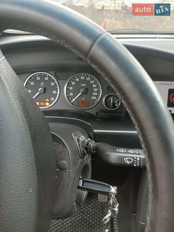 Минивэн Opel Zafira 2004 в Кременчуге