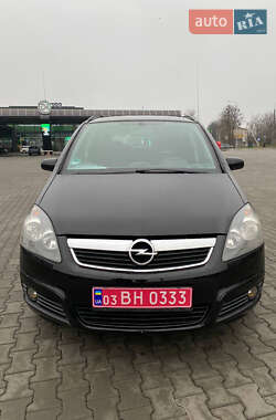 Минивэн Opel Zafira 2007 в Луцке