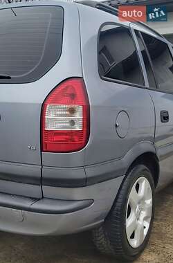 Мінівен Opel Zafira 2003 в Рівному