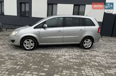 Минивэн Opel Zafira 2011 в Кременце