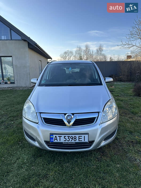 Минивэн Opel Zafira 2009 в Коломые