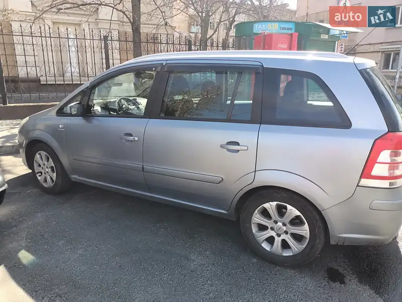 Opel Zafira