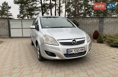 Мінівен Opel Zafira 2009 в Сарнах