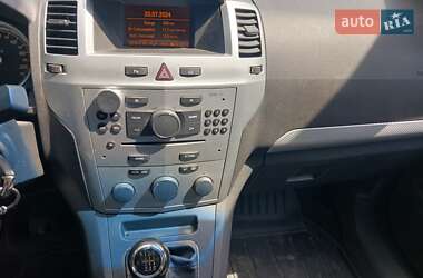 Мінівен Opel Zafira 2011 в Львові