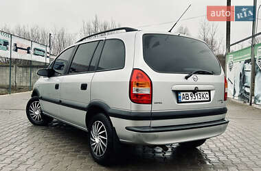 Минивэн Opel Zafira 2002 в Томашполе