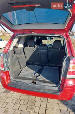Минивэн Opel Zafira 2006 в 