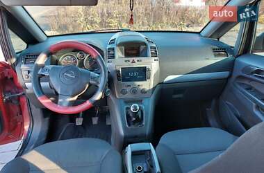 Минивэн Opel Zafira 2006 в 