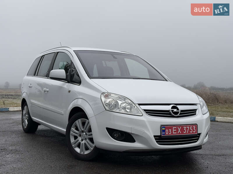 Мінівен Opel Zafira 2010 в Радивиліві