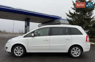 Мінівен Opel Zafira 2010 в Радивиліві