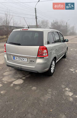 Мінівен Opel Zafira 2011 в 