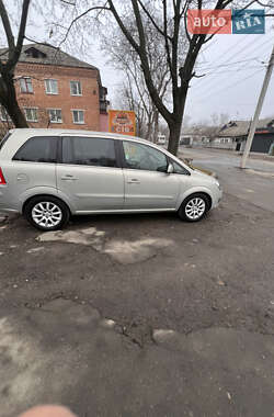 Мінівен Opel Zafira 2011 в 