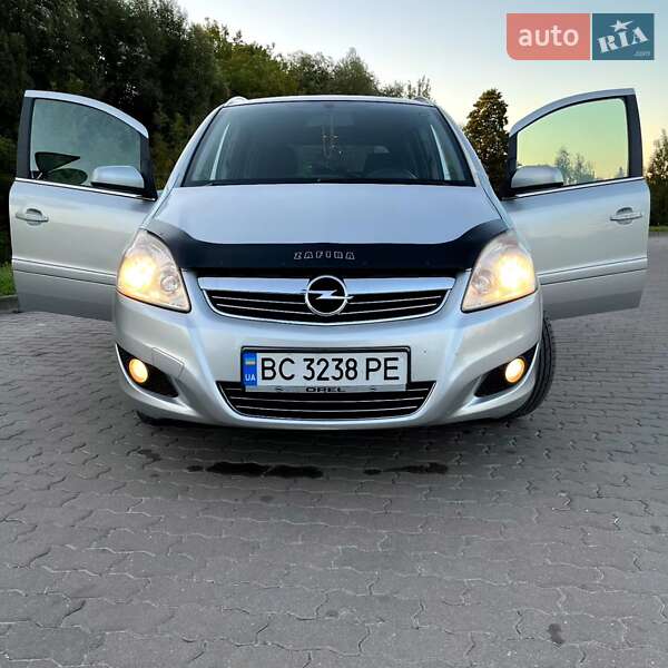 Минивэн Opel Zafira 2008 в Бродах