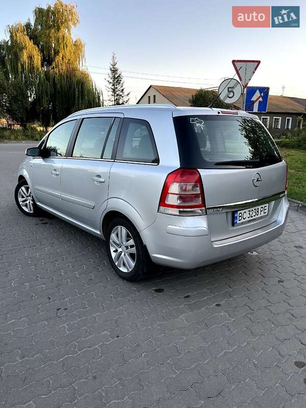 Минивэн Opel Zafira 2008 в Бродах