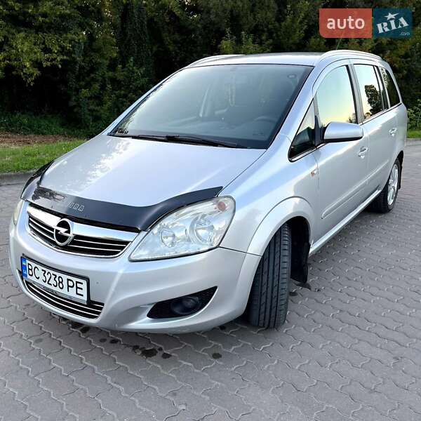 Минивэн Opel Zafira 2008 в Бродах