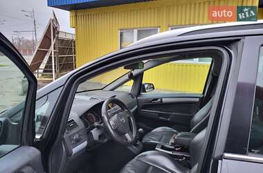 Минивэн Opel Zafira 2006 в Днепре