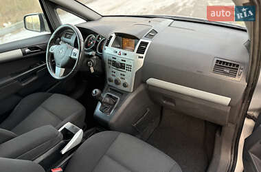 Минивэн Opel Zafira 2011 в Виннице