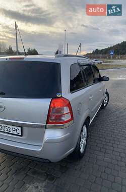 Минивэн Opel Zafira 2008 в Львове