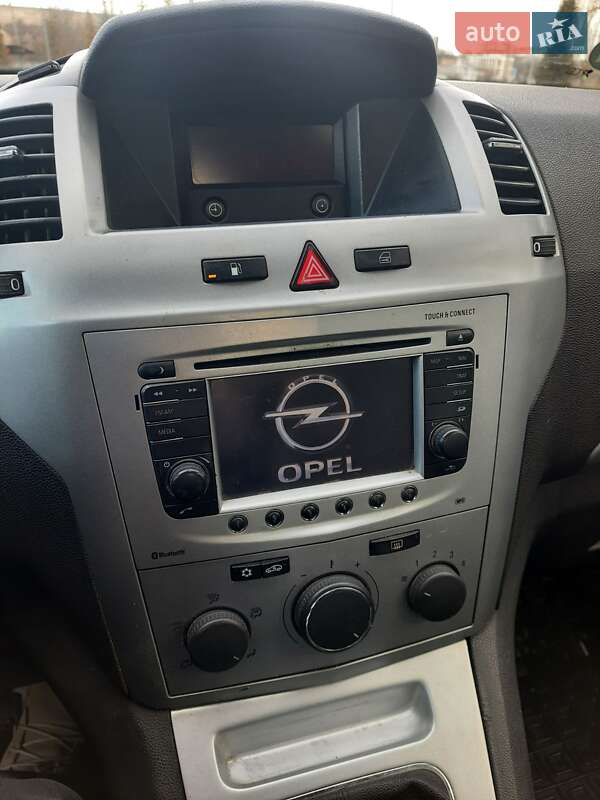 Минивэн Opel Zafira 2013 в Львове