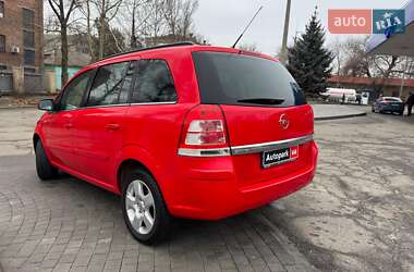 Минивэн Opel Zafira 2010 в Запорожье