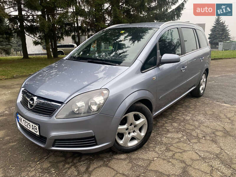 Мінівен Opel Zafira 2007 в Рівному