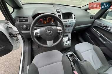 Минивэн Opel Zafira 2013 в Киеве