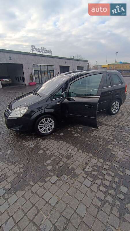 Мінівен Opel Zafira 2010 в Кам'янському