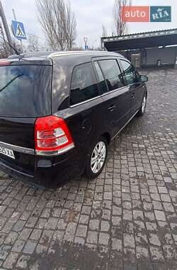 Мінівен Opel Zafira 2010 в Кам'янському