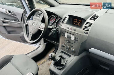 Минивэн Opel Zafira 2005 в Харькове