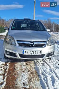 Мінівен Opel Zafira 2007 в Коломиї