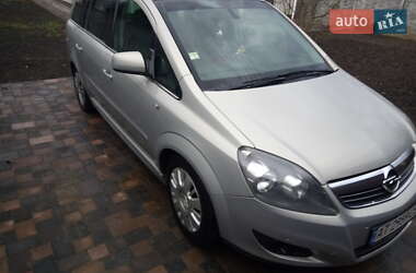 Мінівен Opel Zafira 2010 в Івано-Франківську