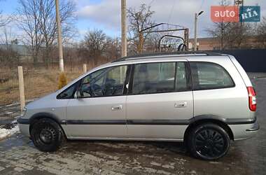 Минивэн Opel Zafira 2004 в Новоархангельске