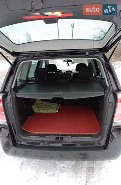 Минивэн Opel Zafira 2006 в 