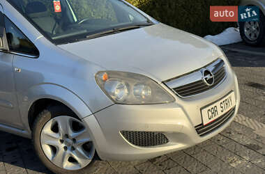 Мінівен Opel Zafira 2011 в Стрию