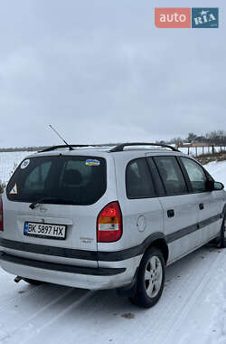 Минивэн Opel Zafira 2002 в Ровно