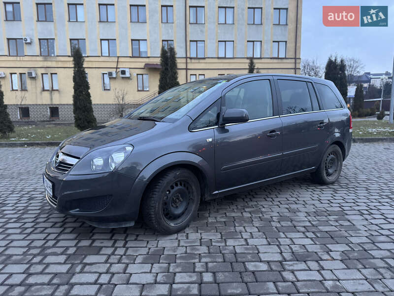 Минивэн Opel Zafira 2010 в Коломые