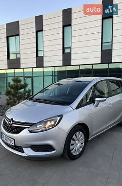 Минивэн Opel Zafira 2018 в Хмельницком