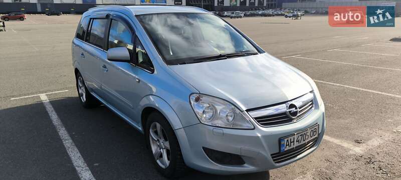 Opel Zafira 2010